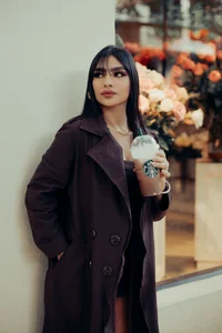 IzzyWild Elegant street Immagine  4