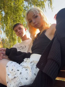 NeonDuo_ love  4 снимка