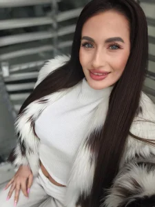 IrisNightshade Casual Pic