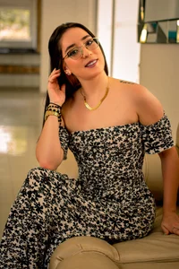 levana1 Summer Pic 5