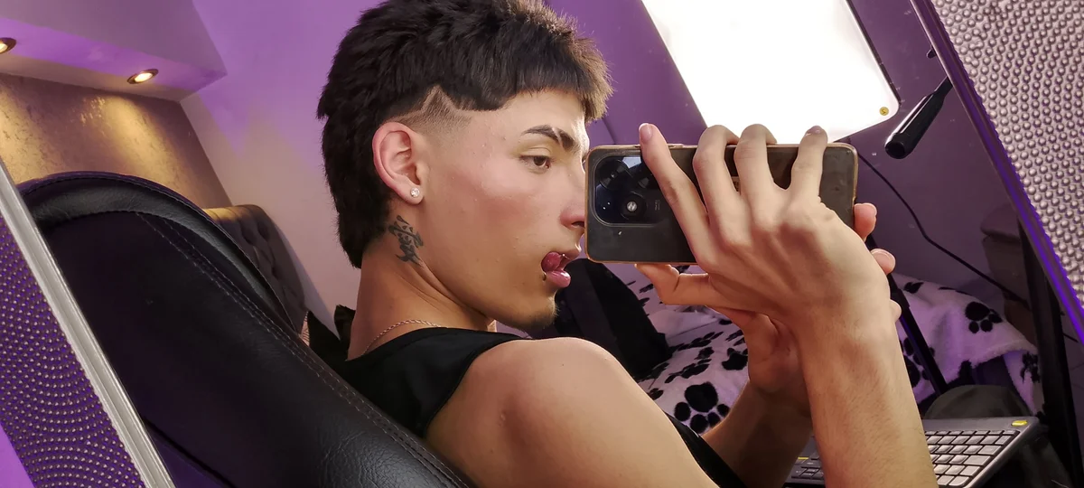 صور MateoMitchell الرائجة  3065