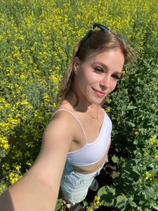 TaiteBayles flowers? A lot of flowers! Pic