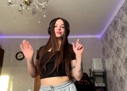 Broadcast vibe de AkikoAnkrom  9 Imagens