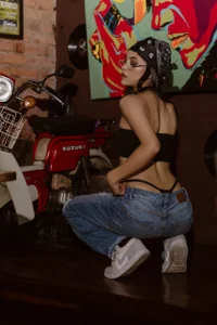 owenfoxx Public Gambar 4