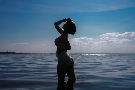 AdalynGlowsのThe mermaid girlの 3枚の写真