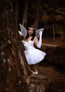 ElleGisellee READY FOR YOUR FAIRY DUST? 🧚🏽‍♀ ️ Foto 6