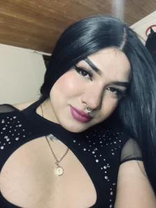 Cute_Emperatriz Cute Empera  9টি ছবি