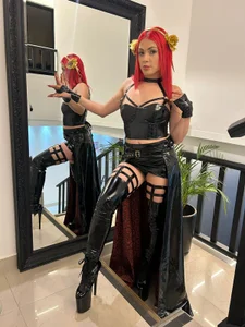 coralsmith11 Yor Briar cosplay Pic 4