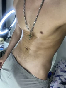 RyanMira pig bro 사진