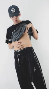 Mike_0233_ Public Immagine  2