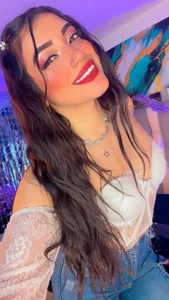 IsaDiiaz ur beauty girl Pic 8