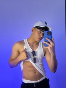 David_Nova Mirror Pic 2