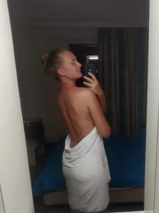 Dina_Tease gentle and passionate in reflection💕💕💕 Pic 6