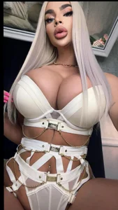 ChrystalCade 🥰 Pic