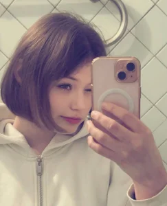 nikole_kittのA little tenderness for you 🫦の 2枚の写真