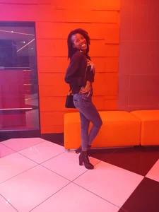 MsParisSmith Public Pic 3