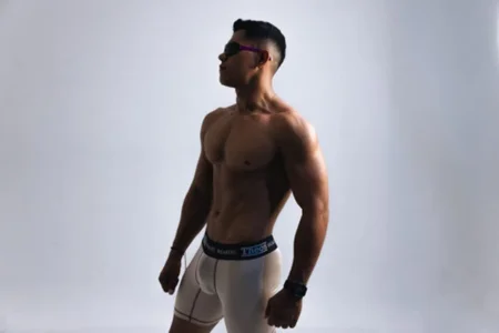 ADAM FULKER od LORD_HERAKLES  2 snímek