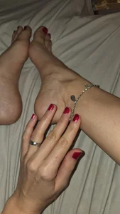 Analimado18 Sexy láb,talp,vörös körmök😜 Foto 4