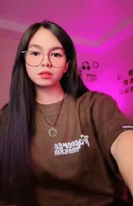 VeryFeminineTrans You dont know my story behind my glasses :) Poză 2