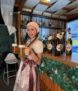 Melissande Another round? 🍻 Foto 6