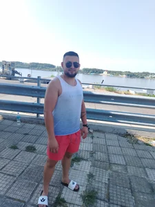 Alex-AXE21 Public Pic 4