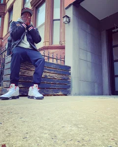 LongBrownDagger Public Bilde