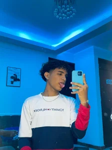 GOLDEN_2026 Manu👅 Pic 3