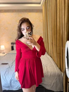 DanaVelvet Public slika 4