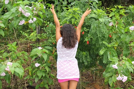 sexi_noemi adventurous and daring on the street and outdoors Immagine  3