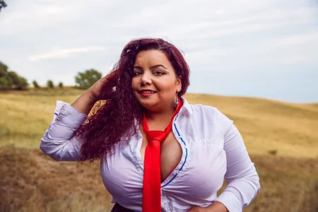 MiryamInesMy schoolgirl outfit Bild 2