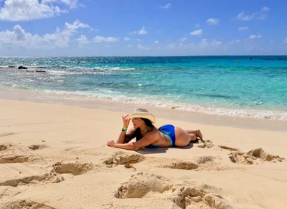 alissongreey BREEZE, SEA AND SAND 👅 Foto 3