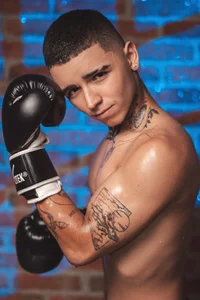 Ian_Castillo_ I'M A HEARTBREAKER Pic