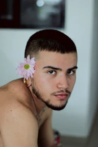 ftmphilip_ my sweet face and nips :p Poză 3