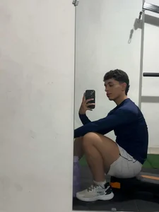 hot_summer_boy_: Me ( 2 фото)