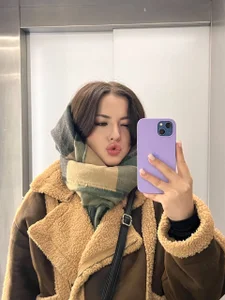 Ollie_James Public Kuva 5