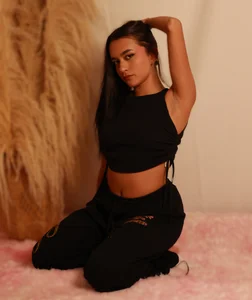 Aisha_Vex A sexy brunette girl slika 2