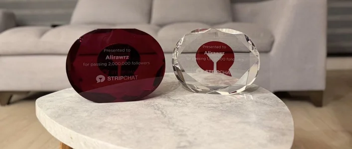 Stripchat de Alirawrz  Imagens