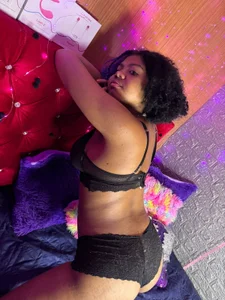 Sara_Anal_Latin Public Gambar 6