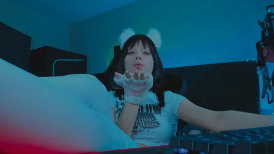 Kathleen_Meow: Sexy MEOW ( 2 фото)