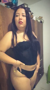 AnnieCasey Stay still…and Watch me 😈 Poză 2