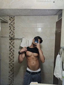 Public de sein_julian18  3 Imagens