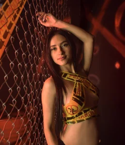 _alana_grey_ DANGER 🧯🔥 Foto 7