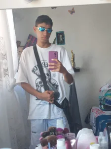 😁 de simondwayne  3 Imagens