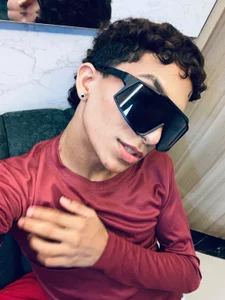 Zdjęcia RED_ZONE_BOYS Aron🦋:  6
