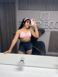 Adri_Silva Let progress speak for me 💋 Pic 3