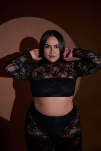 lynda_west Black lingerie🖤 Pic 2