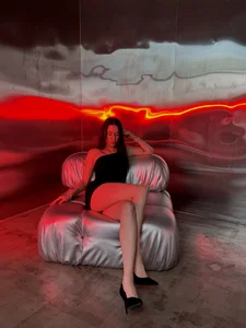 Crystal_Girl_ Public Pic 6
