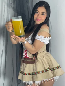 CharlotePetite_ Oktobertfest 🍺✨🔥 Foto 5