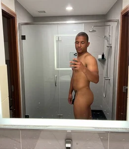 leo-081991 Nudes 圖片 4