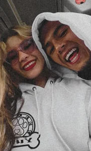 KikyoAndDrey Public  3টি ছবি